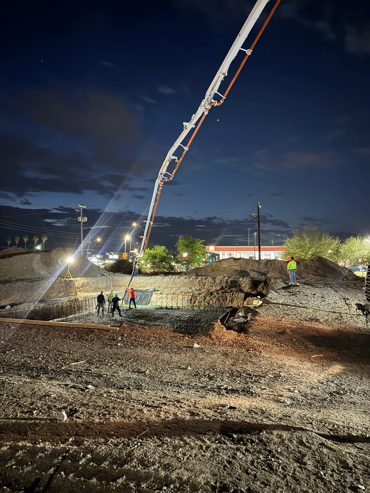 Night pump truck pour