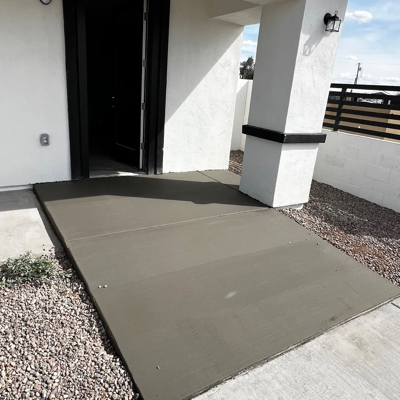 Front entryway walkway